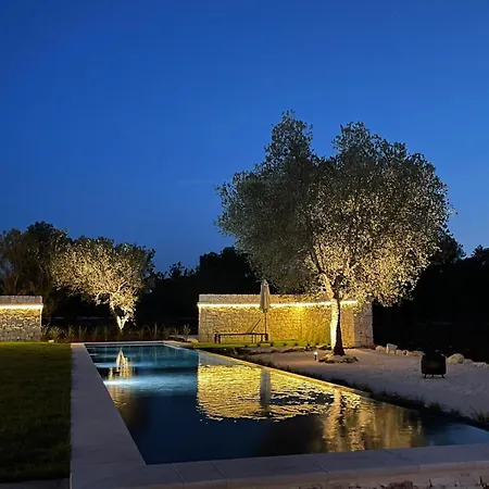 Mirror Trullo And Mirror House 度假居