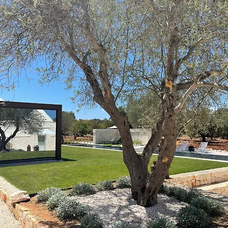 Mirror Trullo And Mirror House 度假居 *