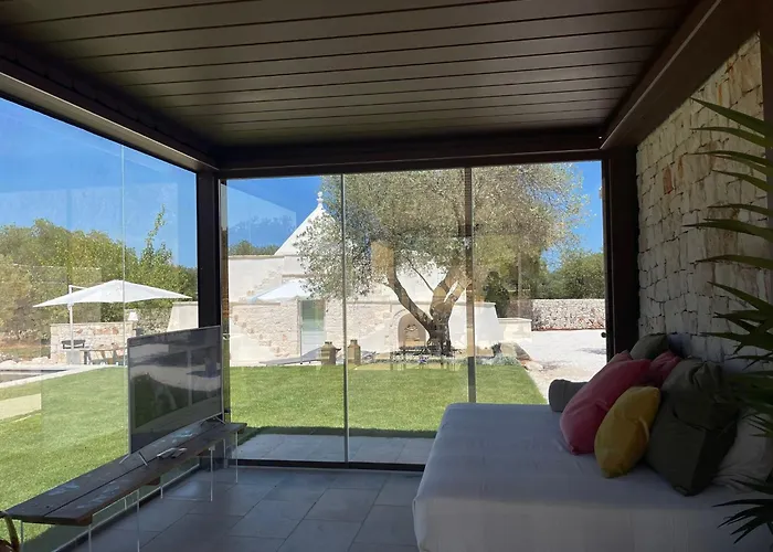 Mirror Trullo And Mirror House Ostuni