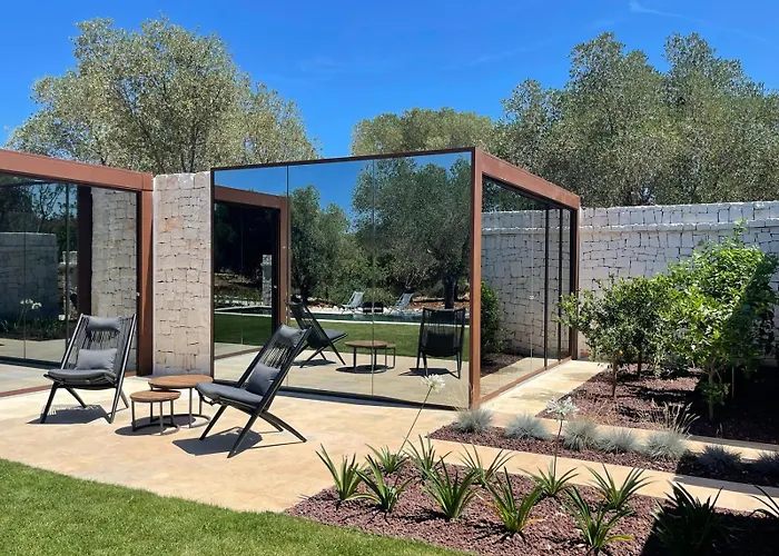 Mirror Trullo And Mirror House